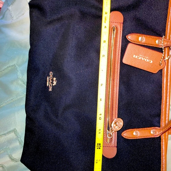 Coach Black and Tan Tote Bag with Gold Hardware - Picture 13 of 13